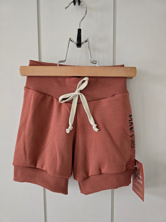 Cuff shorts (fit big)